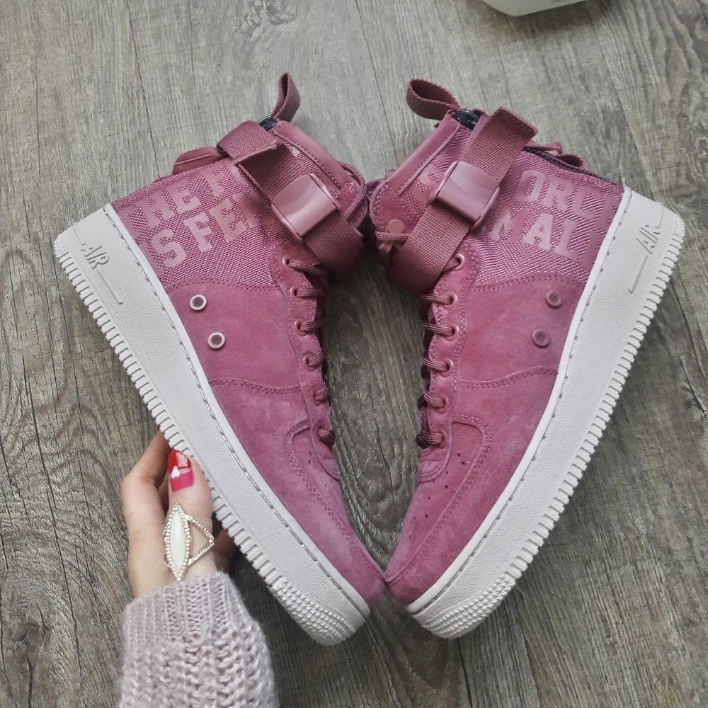 NEW Nike SF Air Force 1 Mid Force Is Female (Rare) - Picture 4 of 6